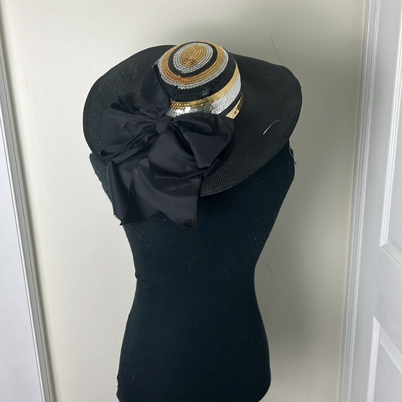 Whitehall & Shon chic Sliver Gold Metallic Hat - Picture 8 of 15